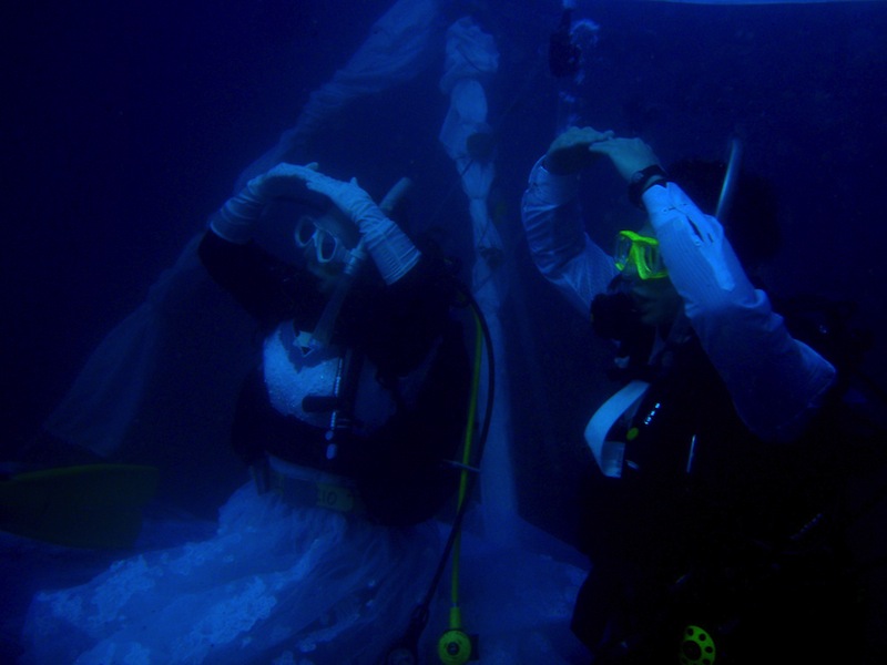 Underwater wedding